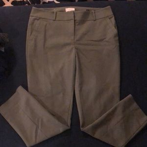 Excellent Loft Olive Ankle Pants!!